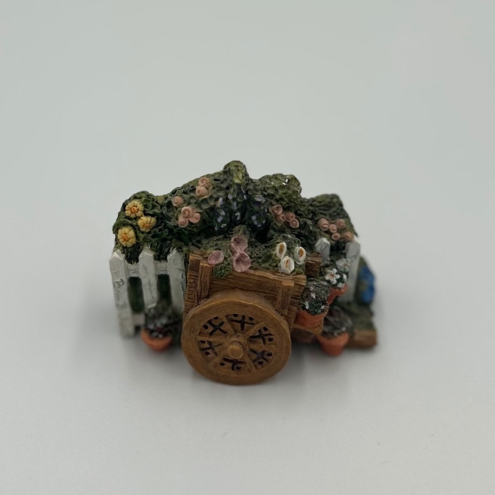 Deja Vu GiftStar Flower Cart Miniature Garden Wall Plaque Resin Decor 3.5 Inch